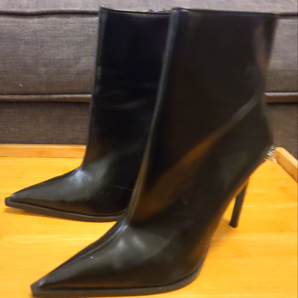 Nwot Bandelino Stiletto black boots Size Eu 37